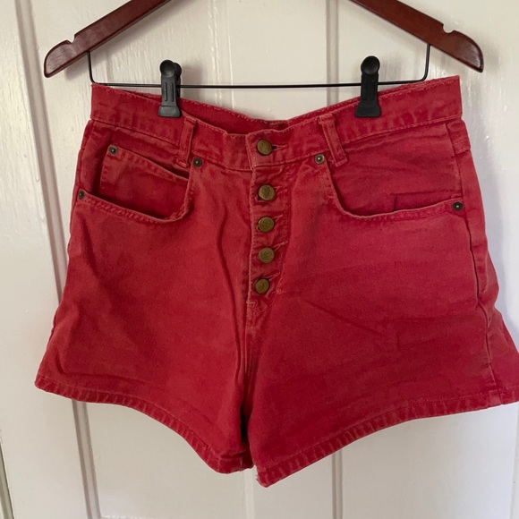 Vintage red denim high waisted shorts - Picture 2 of 4